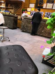 -水灵珑美容造型中心