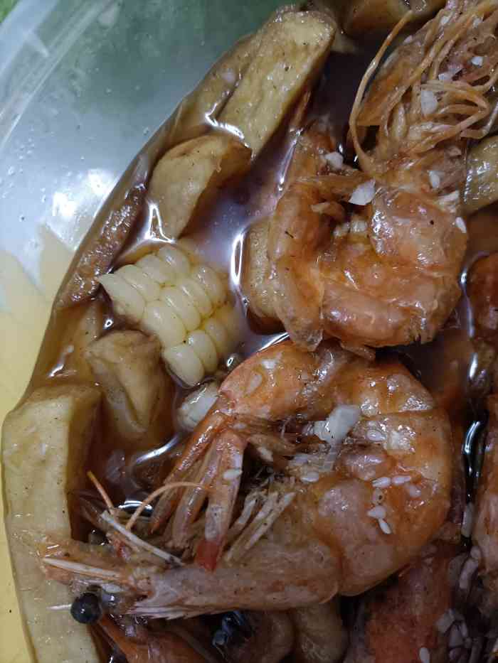 打分 老公说这附近有王婆大虾,搜了一下,果断到店,外卖比店里便宜