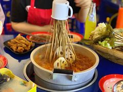 百种串串-马路边边 传媒大学店