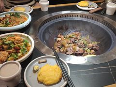 -锅老头海鲜铁锅炖