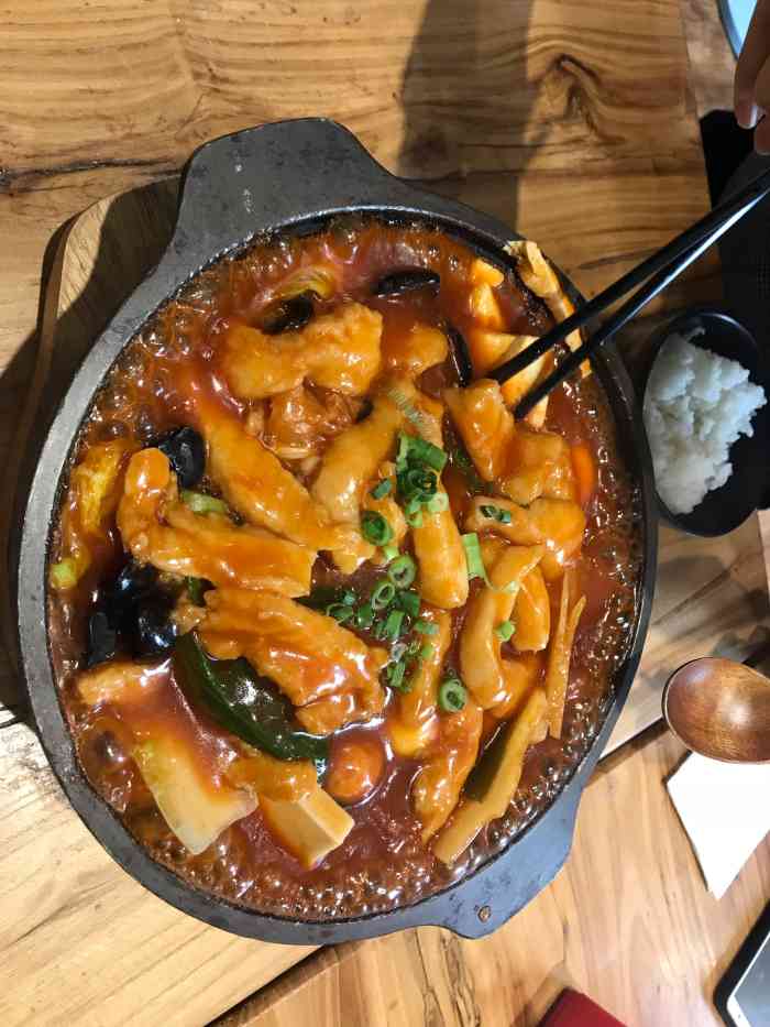 爱辣啵啵鱼(怡然城店)-"爱辣啵啵鱼怡然城店在怡然城四楼古德公社步.