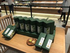 面包甜点陈列柜-泸溪河桃酥(欧尚店)