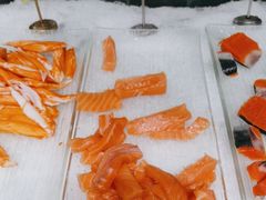 三文鱼刺身-晶丽香榭自助餐(南京大饭店)