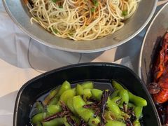 -巴厘龙虾·榜首油焖大虾(音乐学院·沿江酒馆店)