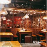 这是我见过最满意的一个小酒馆了外面门头不大