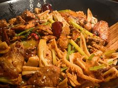 -风光老灶麻辣香锅(大成路翠微百货店)
