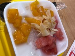 水果椰汁冰西米露-每味每客·重庆麻辣烫(国泰店)