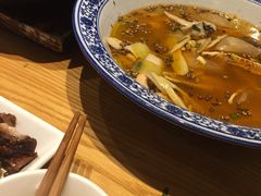-峨嵋小镇·川菜(勒泰中心店)