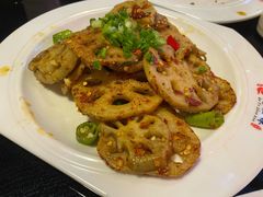 -范二妹独特烧烤夜宵城(宜宾总店)