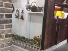 -东口码头·烧鸽子·鱼头泡饼·地方菜(金鹰悦城店)
