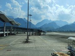 -张家界荷花国际机场