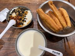 油条-弄堂咪道-饭香·面香·馄饨香(钦州北路田尚坊店)