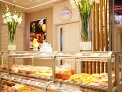 面包甜点陈列柜-好利来(团结湖店)