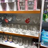每次去都有sale打折的商品，超值特惠，指定款商品买一送一