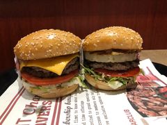 火烤双层牛肉特堡-The Habit Burger Grill 哈比特汉堡(爱琴海店)