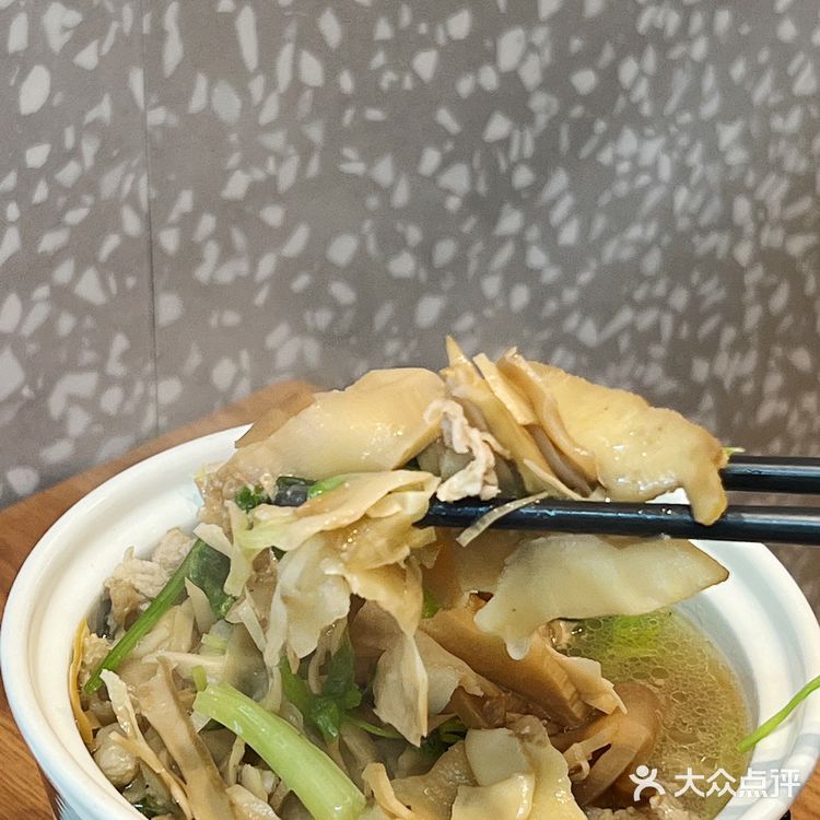 人均20+草药牛排汤和小肠汤 喝一口就爱上🤤