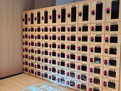 -涨巢·潮玩水疗局