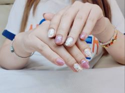 -UU·NAIL美甲美睫專門店