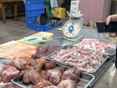 -标记美食新鲜猪杂(兴南大道店)