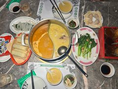 -禄婶鸡煲·打边炉