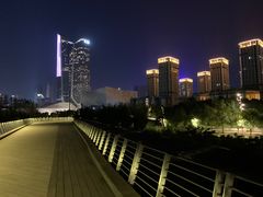 -南京眼步行桥