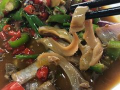 -四川小胡子海鲜(丁村万人海鲜广场店)