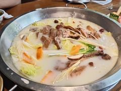 -佬土鹅肠火锅(解放路店)