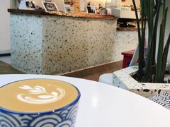 -Line 咖啡(石厦花园店)