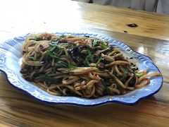 -巍山火巴肉饵丝(大理古城店)