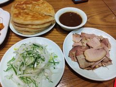 -李连贵酒家熏肉大饼(昆明街店)
