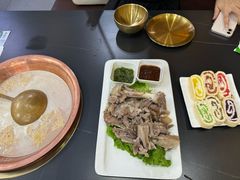 手扒羊肉-诺敏塔拉奶茶-布里亚特包子-手把肉(锦都会店)