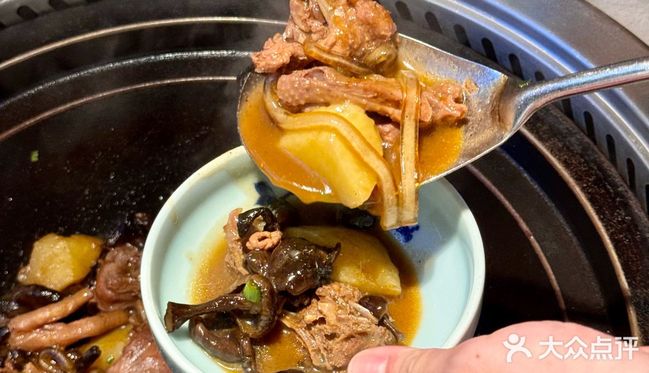 谁懂这一口东北铁锅炖的含金量呀！