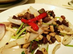 孜然炒羊仔肉-唐宫