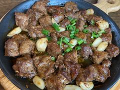 炉火盘烤梅肉-鲜小岛·铜锅涮肉