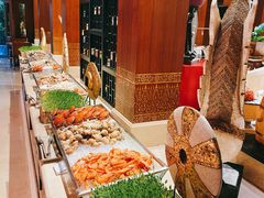 自助取餐区-西双版纳洲际度假酒店-海鲜傣味烧烤·侬香全日制餐厅