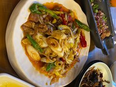 -隔壁老王·家常云南菜(花巷店)