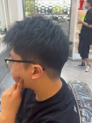 -苏豪美发S A L O N烫发染发