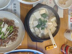 -金达莱冷面百年石锅饭(宾馆胡同店)