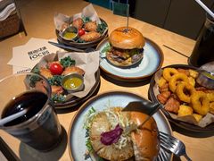 -龙治汉堡(中华城店)