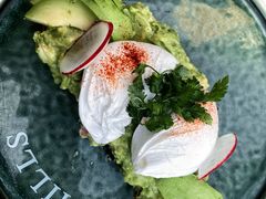 牛油果温泉蛋吐司-O'mills Sourdough Bakery&Bistro(永嘉路店)