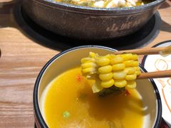 -山城外·非遗酸菜鱼(蜀都万达店)
