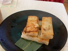 腊味香煎萝卜糕-龙的酒楼·手工早茶·顺德菜(近良路店)