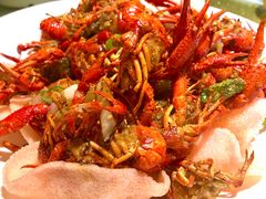 -茸梅路右拐龙虾-农家菜(松江店)