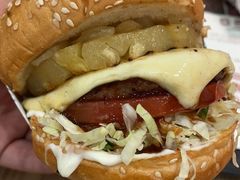 -The Habit Burger Grill 哈比特汉堡(世博店)