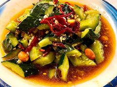 -霄汉牛三鲜湖北砂锅菜(万松园2店)