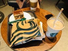 -星巴克(宝山万达店)