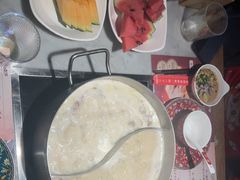 -尚尚仙·酸汤猪手·猪肚鸡火锅(华联万柳购物中心店)