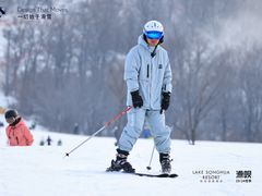 -中旅松花湖滑雪场