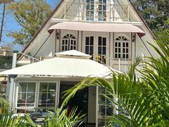 -弦月窗LUNETTE BY AMANDA(复兴路店)