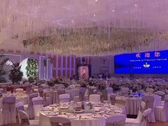 -白金汉爵大酒店-24小时餐厅